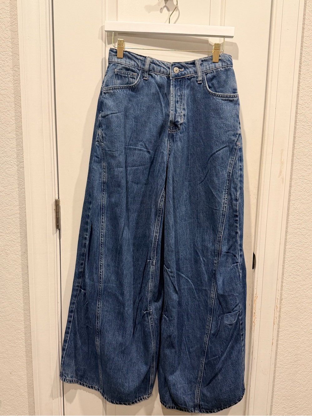 Free People Untagged by Warehouse Wide-Leg Barrel Women's Denim Jeans in Blue